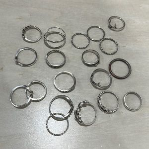 Random Ring Bundle